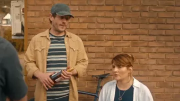 Chemise Levi's Classic Western Snap portée par Dick Carwyn (Iwan Rheon) dans l'épisode « The Rapture » (S01E04).