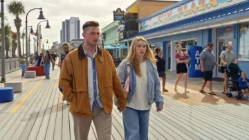 Veste bomber en denim Blanknyc portée par Baylen Dupree dans l'épisode Baylen Out Loud (S03E10)