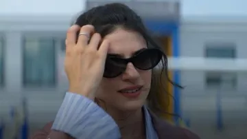 Chanel Oval Sunglasses worn by Annie (Ella Rubin) as seen in Sterling Point (S01E01)