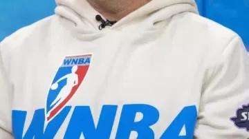 Sweat à capuche Jason Sudeikis WNBA Basketball d'aujourd'hui (2026)