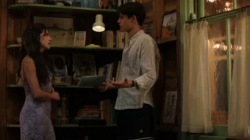 Short Adidas tissé et tricoté porté par Rory (Daniel Quinn-Toye) dans l'épisode Sterling Point (S01E03).
