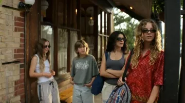 Chanel Oval Sunglasses worn by Annie (Ella Rubin) as seen in Sterling Point (S01E04)