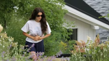 Zara Solid Pleated Skirt worn by Annie (Ella Rubin) as seen in Sterling Point (S01E06)