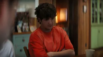 Amiri Vintage Oversized Tee worn by Conner (Keen Ruffalo) as seen in Sterling Point (S01E08)