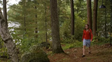 Sabots Blundstone 2421 portés par Ramona (Amélie Hoeferle) comme on le voit dans Sterling Point (S01E08)