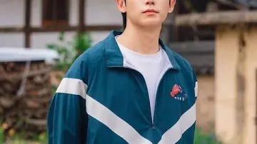 Notre amour collant 2026 Jung Hae en veste de survêtement