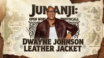 Jumanji Open World Photocall Dwayne Johnson Leather Jacket of Dr. Smolder Bravestone (Dwayne Johnson) in Jumanji: Open World
