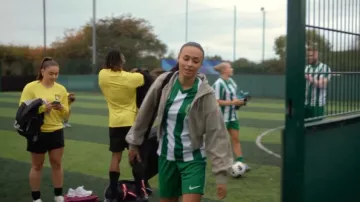 Short de football Nike Dri-FIT Woven Venom II porté par Elodie Blomfield dans l'épisode Ted Lasso (S04E03)