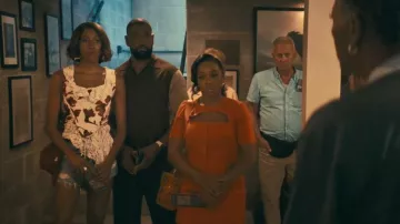 Falda corta con bolsillos de Sandro usada por Aja (DomiNque Perry) como se ve en Diarra de Detroit (T02E05)