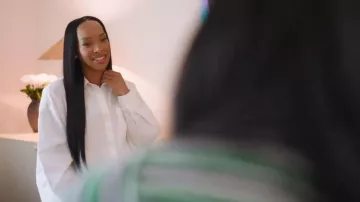 Chemise oversize en coton Campbell portée par Malika Haqq dans l'épisode « The Girls : A Khloé Kardashian Project » (S01E01).