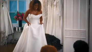 Robes Serendipity Brides Marley et Eden Catherine portées par Francesca dans l'épisode Love Is Blind : UK (S03E09)