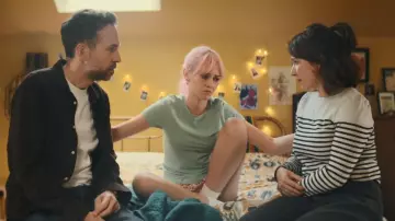 Ba&sh Palki T-Shirt worn by Nikki (Esther Smith) as seen in Trying (S05E08)