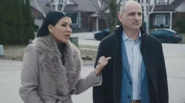 Abrigo de lana de Zara con solapa y cinturón de piel sintética, usado por Page Turner, como se ve en Love It or List It (T21E09).