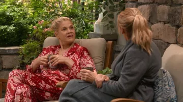 Free People Dreamy Days Printed Pajama Set worn by Carol (Kristen Johnston) as seen in Leanne (S02E07)