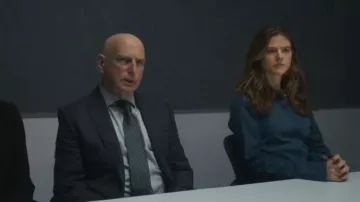 H&M Fitted Denim Shirt worn by DS Kirsten Longacre (Rose Leslie) as seen in Vigil (S03E01)