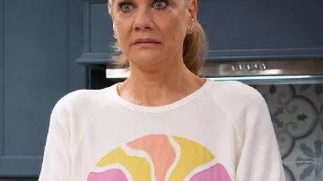 Carol Sun Applique White Sweatshirt worn by Carol (Kristen Johnston) in Leanne (S02)