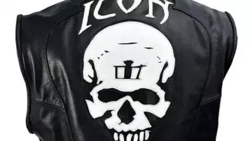Icône du crâne gilet en cuir noir de Cameron Elam (Dylan Arnold) dans Halloween Kills