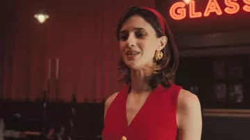 Pendientes Ysso Clos que lleva Bella (Benedetta Porcaroli) como se ve en The Gentlemen (S02E02)