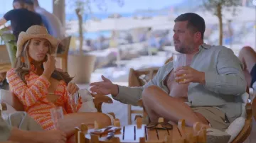 Miss Runway Riviera Cover Up orange portée par Amy Childs telle que vue dans The Only Way Is Essex (S37E08)