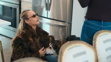 Isabel Marant Marant Étoile Abrigo Jya de piel sintética Abrigo Jya usado por Alix Earle como se ve en Earle se encuentra con el mundo (S01E06)