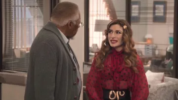Chemisier à pois à pois Ronny Kobo porté par Esmeralda Grand (Sabrina Impacciatore) tel que vu dans The Paper (S02E08)