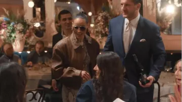 Past Midnight Les lunettes de soleil luxueuses portées par (Sai De Silva) telles que vues dans The Real Housewives of New York City (S16E02)