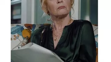 Marble Hall Murders Saison 1 Jupe à motif paisley vert Lesley Manville