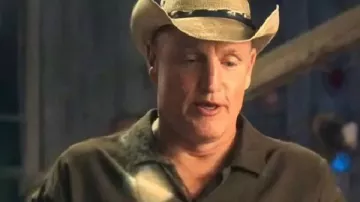 Brown Lunar Printed Shirt worn by Woody (Woody Harrelson) in Brothers (S01)