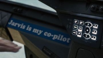 The sticker "Jarvis Is My Co-Pilot" Tony Stark (Robert Downey, Jr.) in Avengers : Age of Ultron