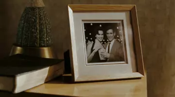 The photo of Jon Osterman (Billy Crudup) in Watchmen