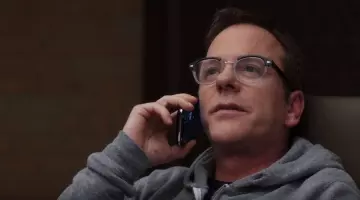 les lunettes de vue de Tom Kirkman (Kiefer Sutherland) dans Designated Survivor