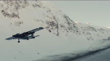 The Cessna piloted by James Bond (Daniel Craig) in Spectrum