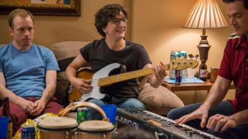 Guitarra eléctrica Fender de Gus Cruikshank (Paul Rust) en Love
