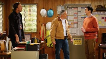 Le blouson Carhartt de Adam Burns (Matt LeBlanc) dans Man With A Plan S01E18