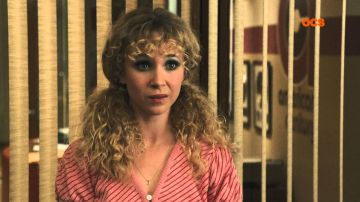 Cardigan striped pink Jamie Vine (Juno Temple) in Vinyl