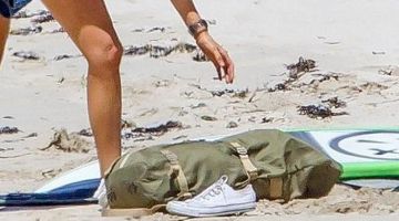 Mochila de Nancy Adams (Blake Lively) en The Shallows: Survival Instinct