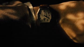 Watch Waltham of Eddie Mannix (Josh Brolin) in ' Hail, Caesar!