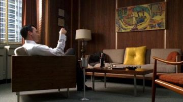 The sofa Boxy in the office of Don Draper (Jon Hamm) in Mad Men