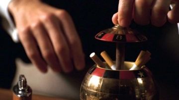 The distributor of cigarettes "roulette" of Don Draper (Jon Hamm) in Mad Men