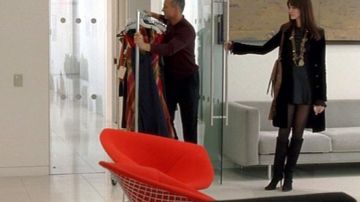 El sillón rojo Knoll en The Devil Wears Prada