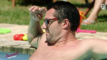 Gafas de sol Persol usadas por Gaby Martinet (Arnaud Ducret) en Instrucciones de uso para padres