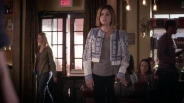 The bag Marc Jacobs of Aria Montgomery (Lucy Hale) in Pretty Little Liars