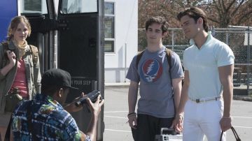 The t-shirt The Grateful Dead of Blotter Cohen (Zachary Gordon) in Dead of Summer