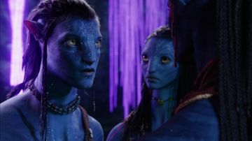 Le collier de Neytiri (Zoe Saldana) dans Avatar