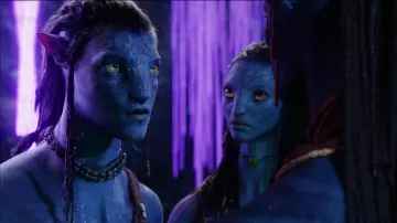 Le collier de Neytiri (Zoe Saldana) dans Avatar