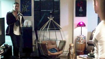 The hanging chair Ib Arberg in Deadpool