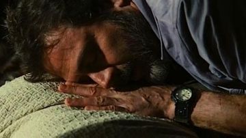 Max's Casio Watch (Jeffrey Dean Morgan) en The Tenant