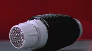 El Comlink Imperial utilizado por Luke Skywalker (Mark Hamill) en Star Wars IV: The New Hope