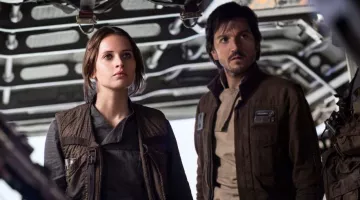 The bomber jacket brown of Cassian Andor (Diego Luna) in Rogue One : A Star Wars Story