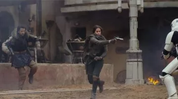 The blaster Jyn Erso (Felicity Jones) in Rogue One : A Star Wars Story